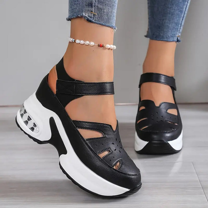 Yvette Sandals