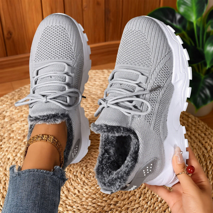 Luvia Sneakers
