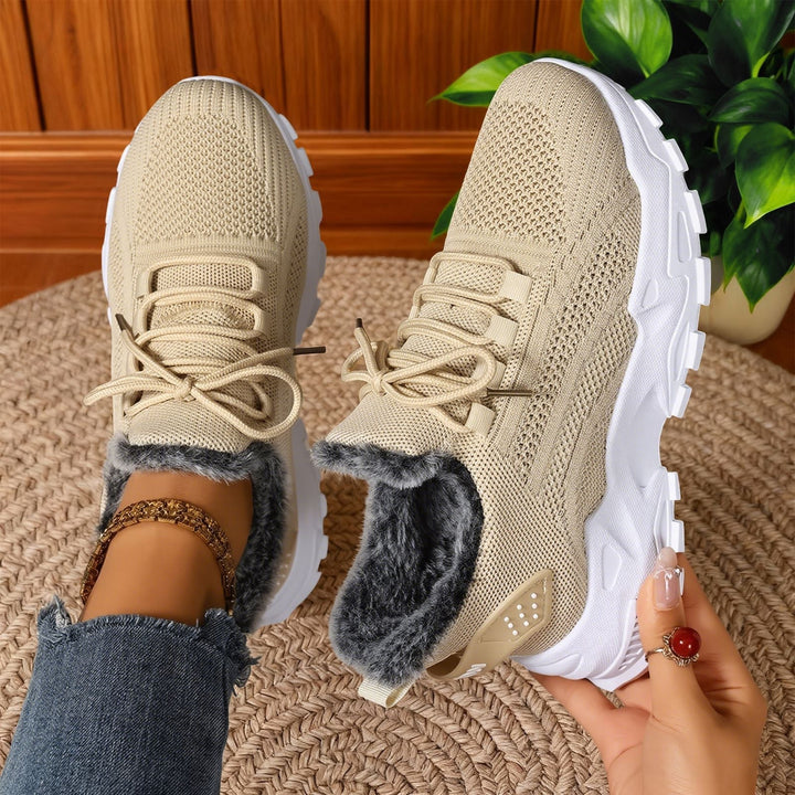 Luvia Sneakers
