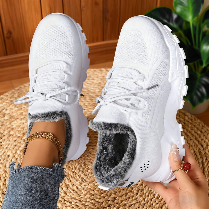 Luvia Sneakers