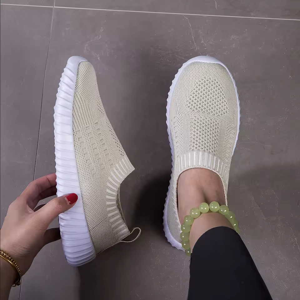 Crisbetha Sneakers